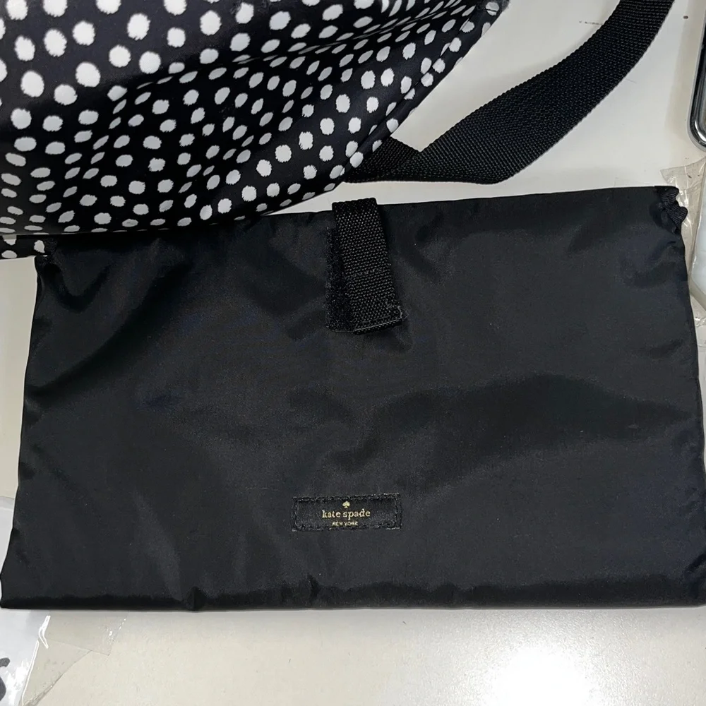 KATE SPADE Polka Dot Diaper Bag w Changing pad lots of POCKETS EXCELLENT